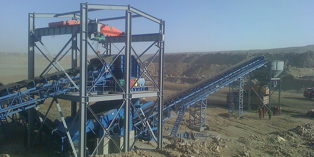 輪胎式移動(dòng)破碎站:建筑垃圾資源化利用的新利器